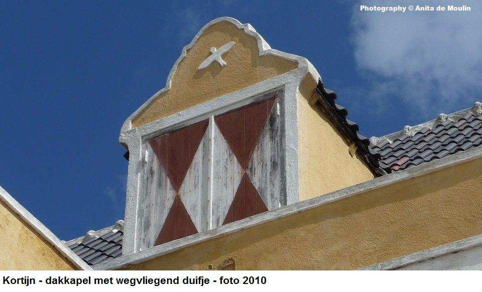 24. Kortijn Dakkapel met duif 2010